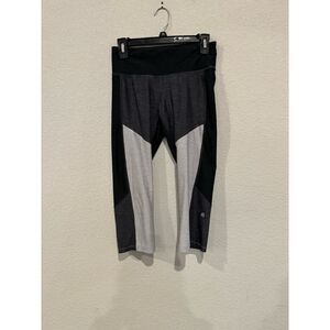 Champion‎ Women's Size Small Elastic Waistband Cropped Leggings Gray